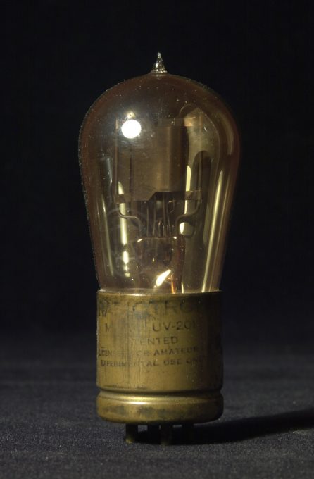 General Electric UV-201, 1920